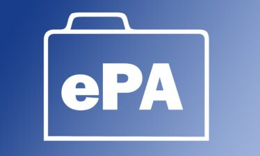 HNFOTO auf Adobe Stock Bild zeigt eine Patientenakte, in der ePA steht.